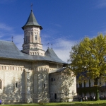Manastirea Neamt: Istoric, Imagini si Schituri