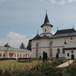 14 octombrie – Hram la Catedrala Arhiepiscopală ”Sfânta Parascheva” Roman