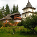 Săptămâna Patimilor – o călătorie plină de semnificații la mănăstirile din Neamț