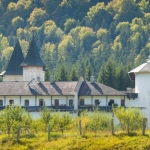 Pe cărarea mănăstirilor în Neamț