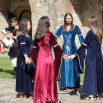 Străjeri şi domniţe la Cetatea Neamţ